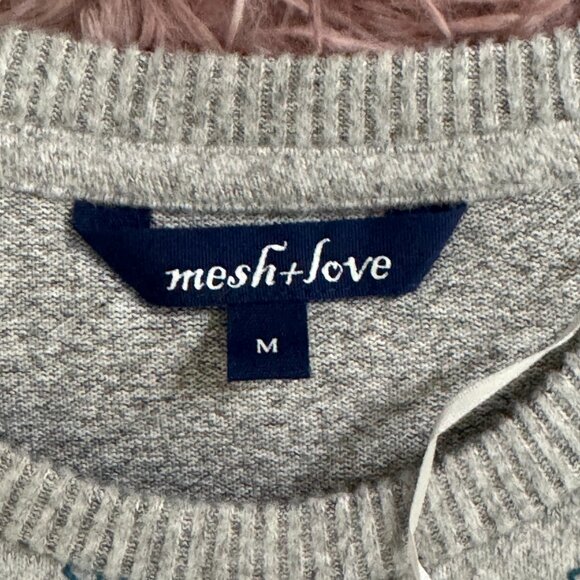 BNWOT Mesh+Love Winter Fashion Shopping Sweater - Picture 2 of 2